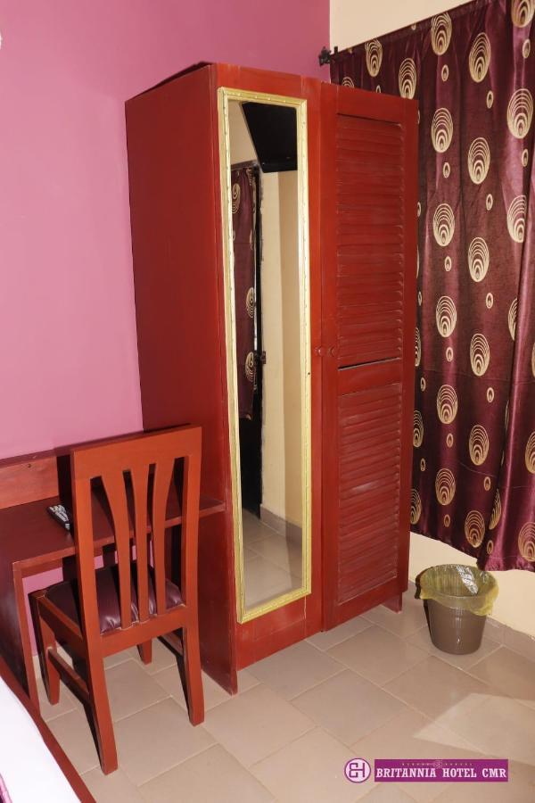 Britannia Hotel Cmr Yaoundé Kültér fotó
