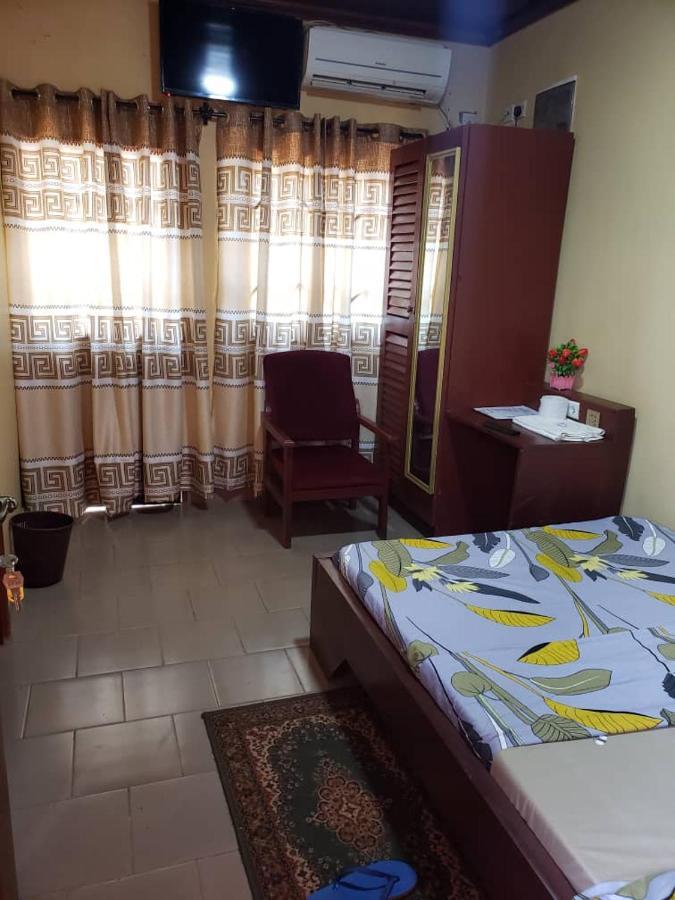 Britannia Hotel Cmr Yaoundé Kültér fotó