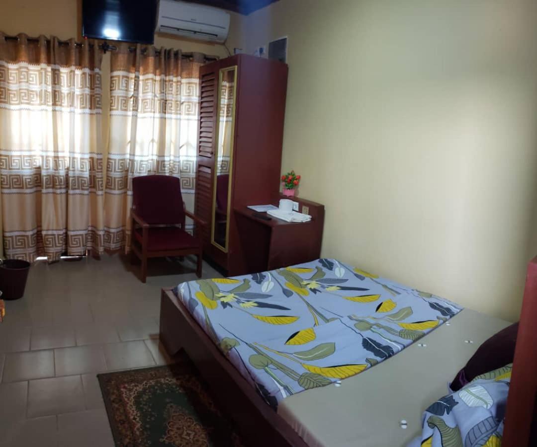 Britannia Hotel Cmr Yaoundé Kültér fotó